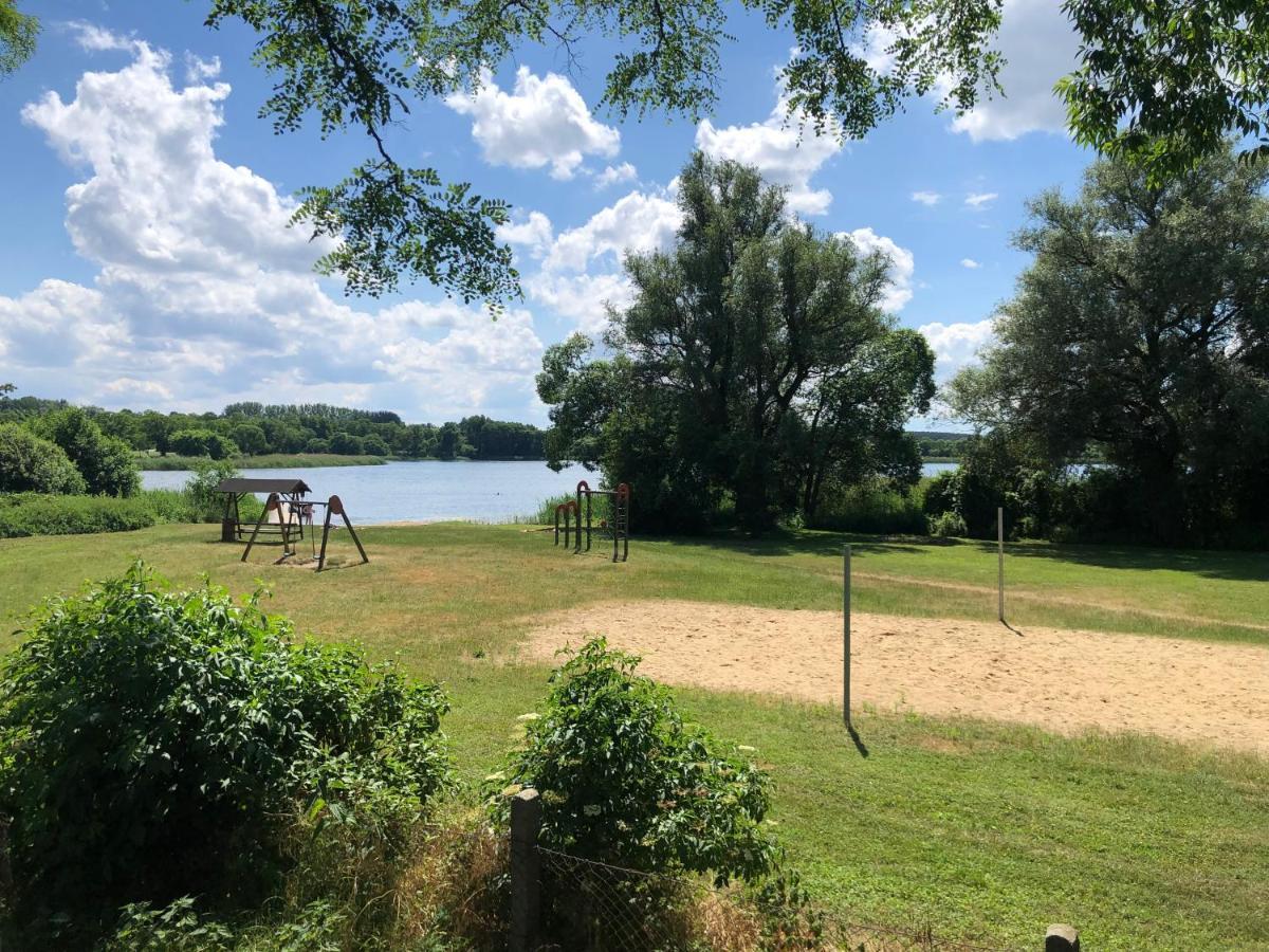 Haus Am See Mit Steg, Boot, Kamin Und Sauna - Mecklenburgische Seenplatte Βίλα Blankensee  Εξωτερικό φωτογραφία