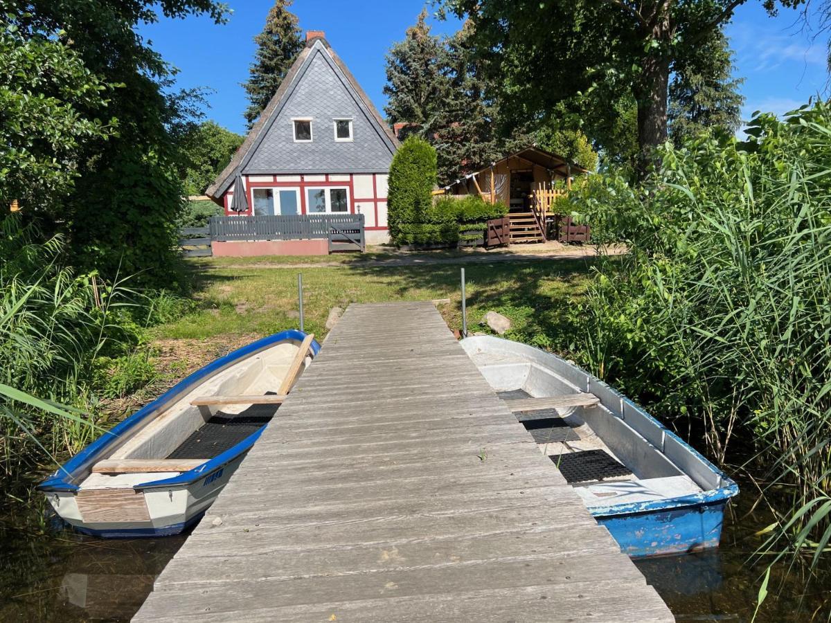 Haus Am See Mit Steg, Boot, Kamin Und Sauna - Mecklenburgische Seenplatte Βίλα Blankensee  Εξωτερικό φωτογραφία